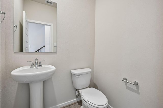716 Sand Dollar Drive, Kemah, TX 77565