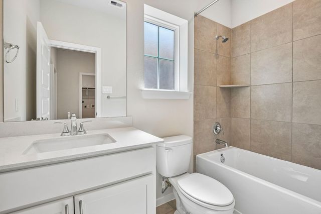 716 Sand Dollar Drive, Kemah, TX 77565