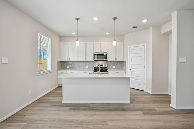 716 Sand Dollar Drive, Kemah, TX 77565