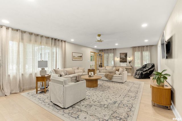 601 S WEST Street, Tremont, IL 61568