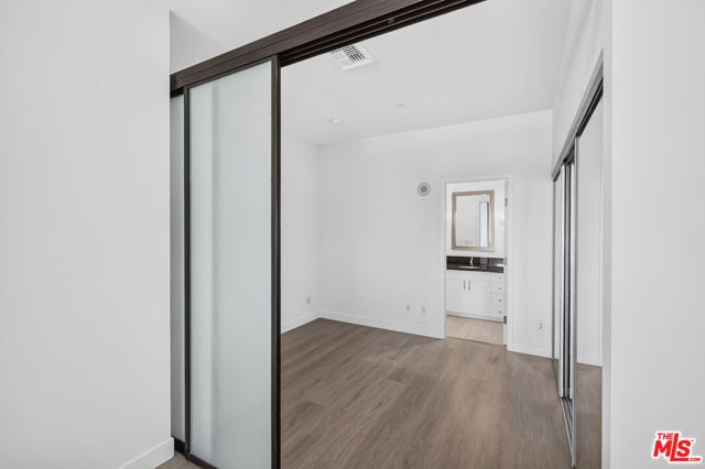 3810 Wilshire Boulevard 1108, Los Angeles, CA 90010