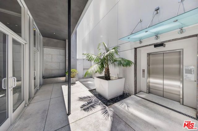 3810 Wilshire Boulevard 1108, Los Angeles, CA 90010