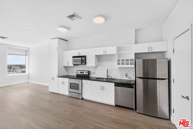 3810 Wilshire Boulevard 1108, Los Angeles, CA 90010