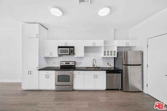 3810 Wilshire Boulevard 1108, Los Angeles, CA 90010