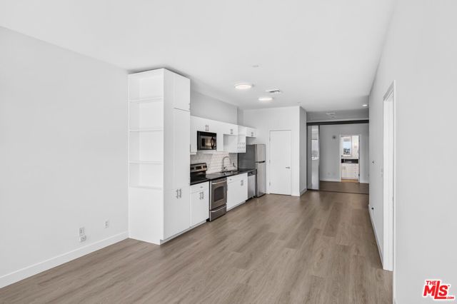 3810 Wilshire Boulevard 1108, Los Angeles, CA 90010
