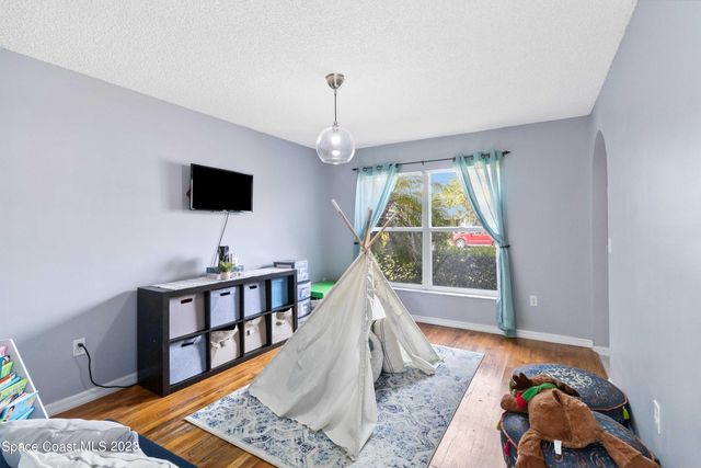 1531 Vista Lake Circle, Melbourne, FL 32904