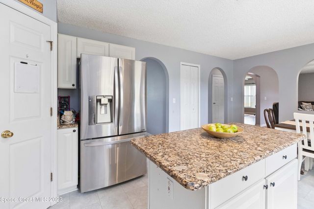 1531 Vista Lake Circle, Melbourne, FL 32904