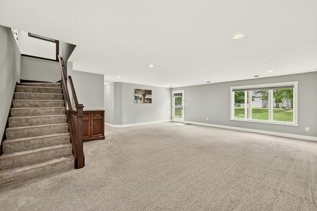 2238 Glady Lane NE, Rochester, MN 55906