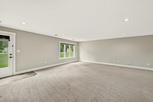 2238 Glady Lane NE, Rochester, MN 55906