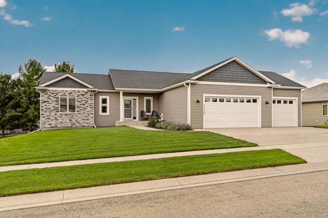 2238 Glady Lane NE, Rochester, MN 55906