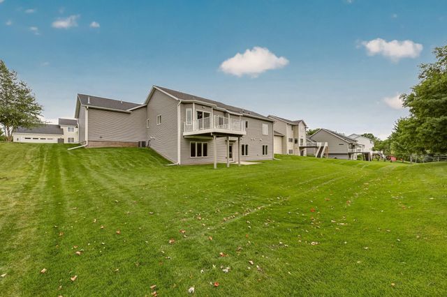 2238 Glady Lane NE, Rochester, MN 55906
