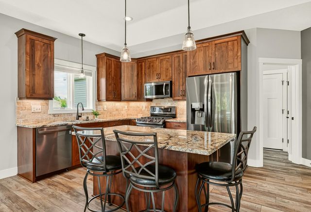 2238 Glady Lane NE, Rochester, MN 55906