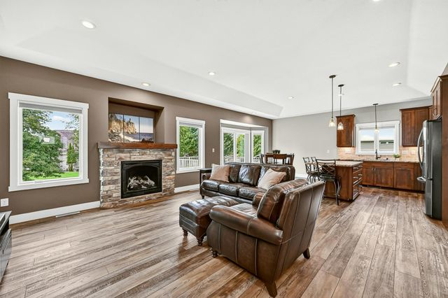 2238 Glady Lane NE, Rochester, MN 55906