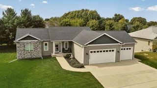2238 Glady Lane NE, Rochester, MN 55906