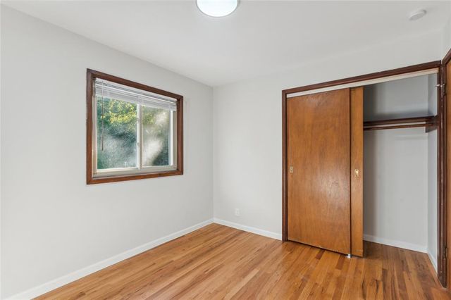10814 Canter Way Drive, St Louis, MO 63114