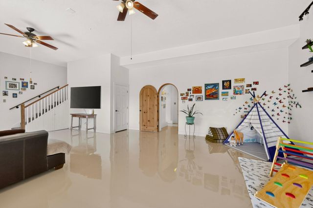 10029 Guadalupe Trail NW, Albuquerque, NM 87114