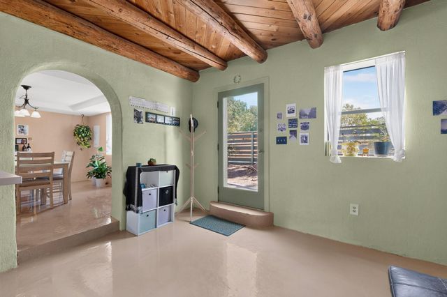 10029 Guadalupe Trail NW, Albuquerque, NM 87114