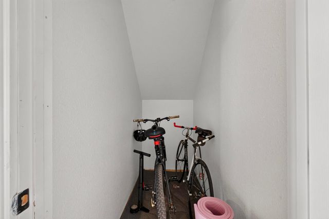 10029 Guadalupe Trail NW, Albuquerque, NM 87114