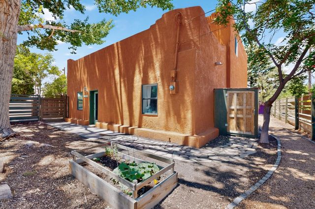 10029 Guadalupe Trail NW, Albuquerque, NM 87114