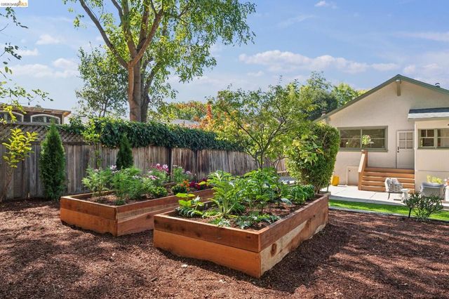 362 50Th St, Oakland, CA 94609