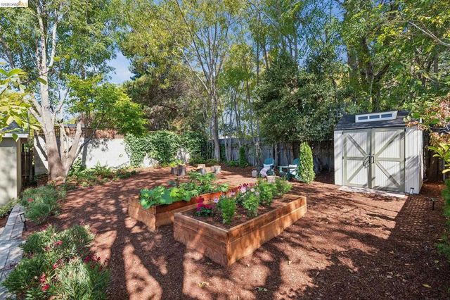 362 50Th St, Oakland, CA 94609