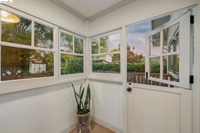 362 50Th St, Oakland, CA 94609