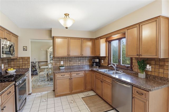 601 Notre Dame Drive, Webster, NY 14580