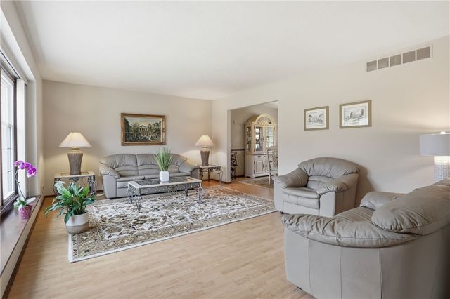 601 Notre Dame Drive, Webster, NY 14580