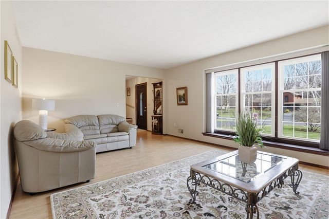 601 Notre Dame Drive, Webster, NY 14580