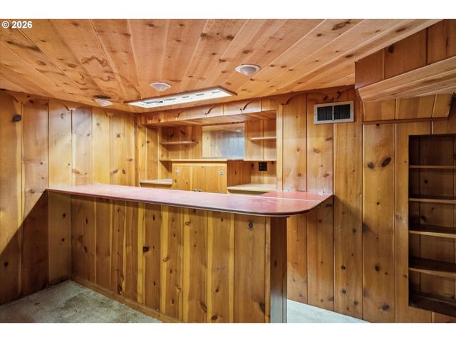 6821 Se Reed College Pl, Portland, OR 97202