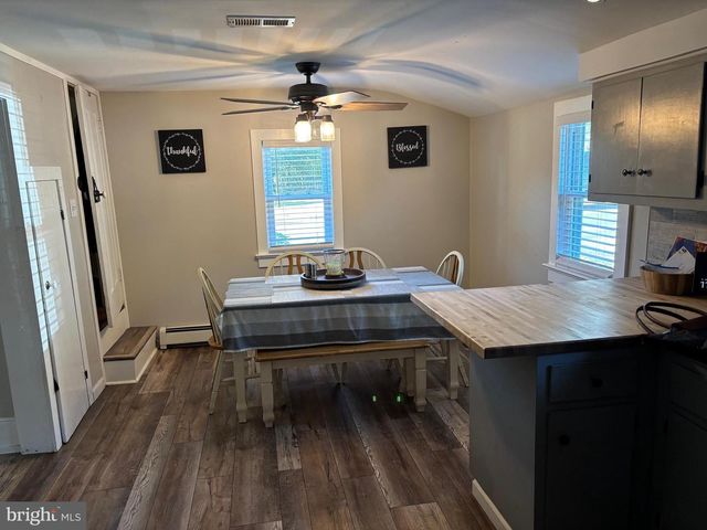 70 MAIN ST, Waretown, NJ 08758