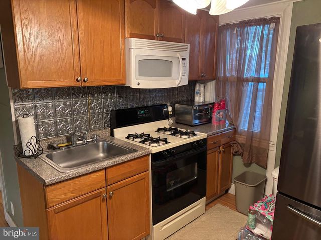 70 MAIN ST, Waretown, NJ 08758