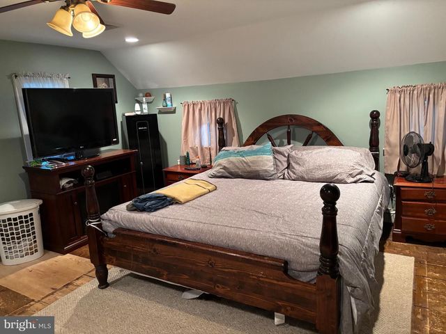 70 MAIN ST, Waretown, NJ 08758