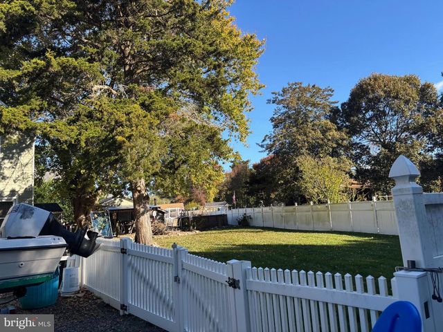 70 MAIN ST, Waretown, NJ 08758