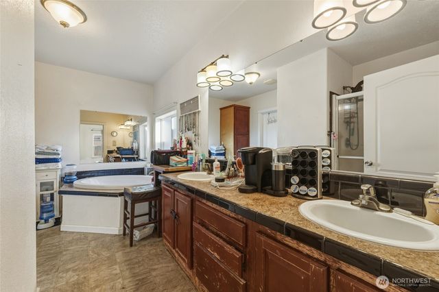 310 S 10th Avenue, Walla Walla, WA 99362