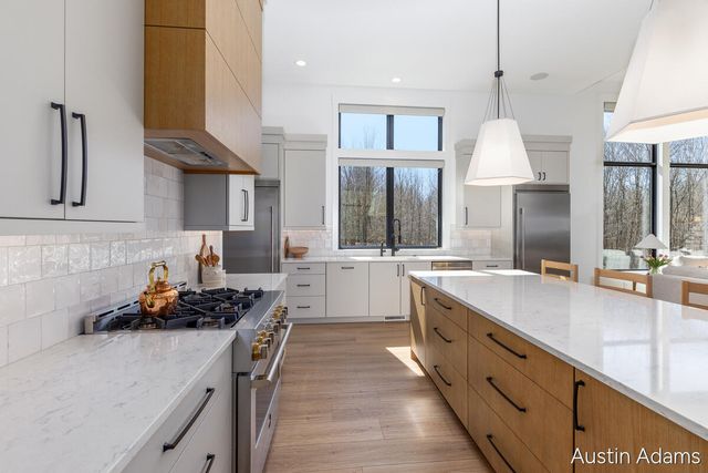 6880 Kilmer Drive, Grand Rapids, MI 49512