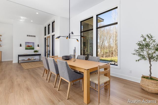 6880 Kilmer Drive, Grand Rapids, MI 49512