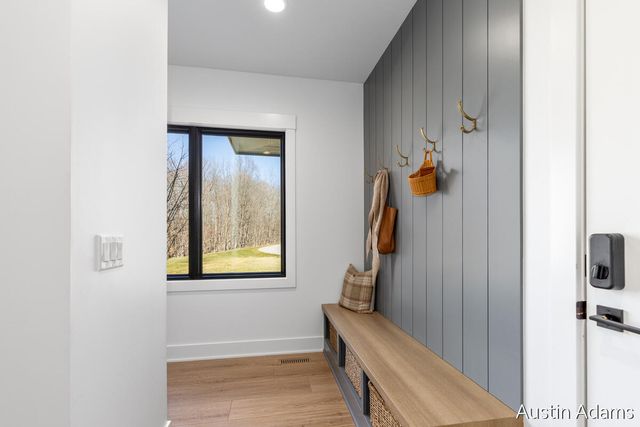 6880 Kilmer Drive, Grand Rapids, MI 49512