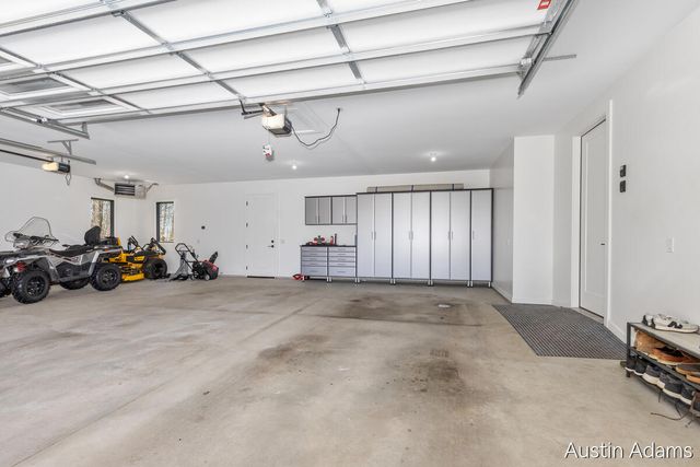 6880 Kilmer Drive, Grand Rapids, MI 49512