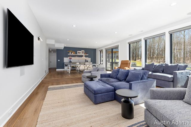 6880 Kilmer Drive, Grand Rapids, MI 49512