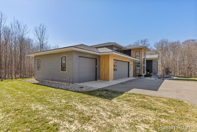 6880 Kilmer Drive, Grand Rapids, MI 49512