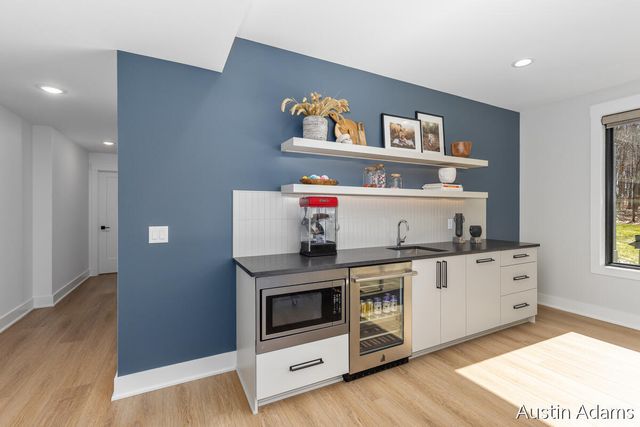 6880 Kilmer Drive, Grand Rapids, MI 49512