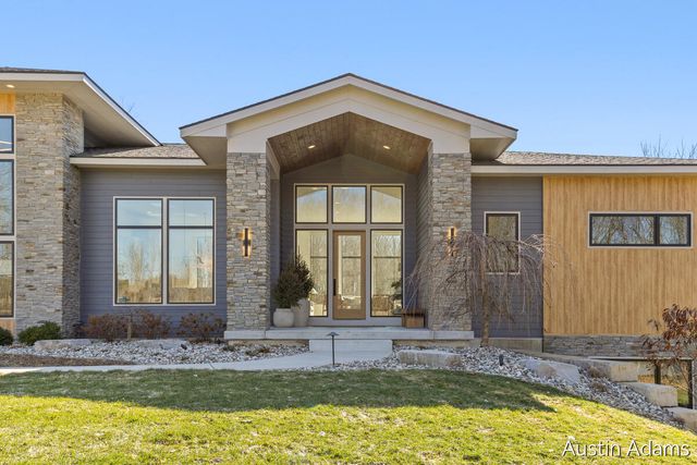 6880 Kilmer Drive, Grand Rapids, MI 49512