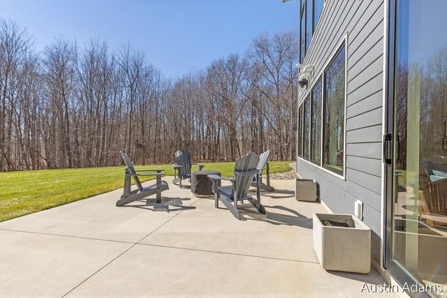 6880 Kilmer Drive, Grand Rapids, MI 49512