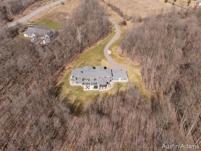 6880 Kilmer Drive, Grand Rapids, MI 49512