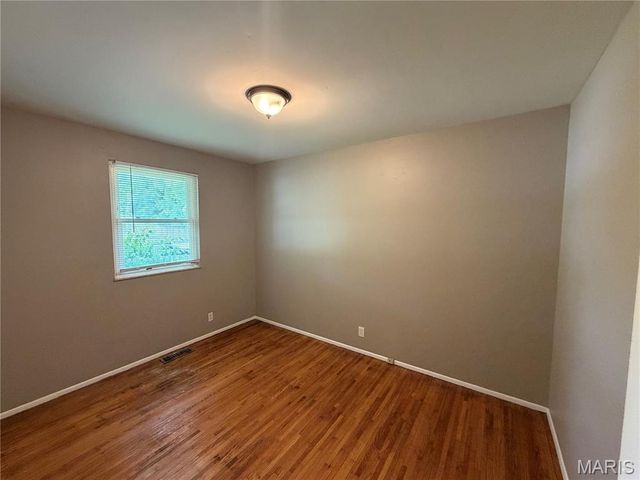 1388 Farmview Avenue, St Louis, MO 63138