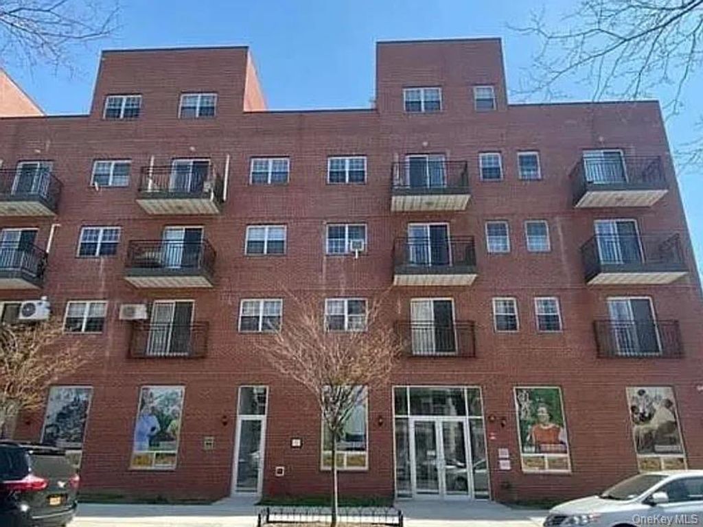 7159 160th Street 1A, Fresh Meadows, NY 11365