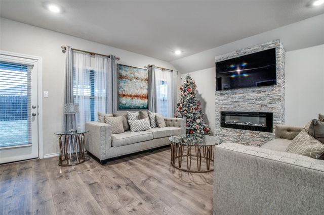 1829 Strongbark Drive, Royse City, TX 75189
