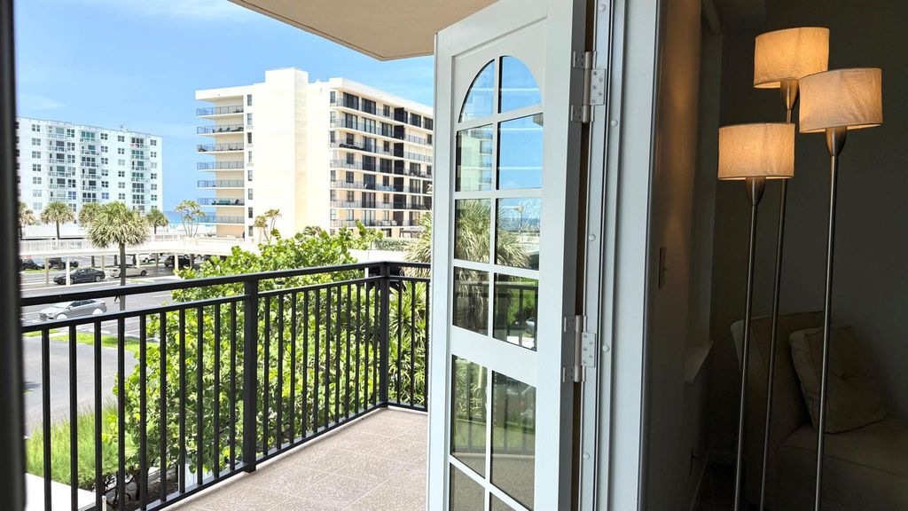 Image 33 of property listing at 3475 S Ocean Boulevard 2160, Palm Beach, FL 33480