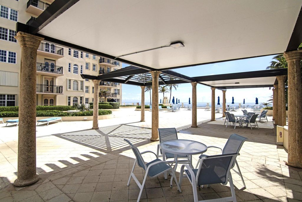 Image 46 of property listing at 3475 S Ocean Boulevard 2160, Palm Beach, FL 33480